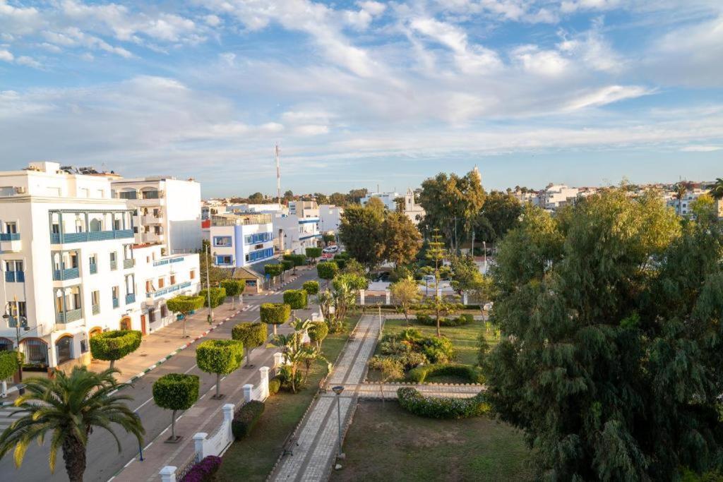 Apartament Bleu Host Asila Zewnętrze zdjęcie