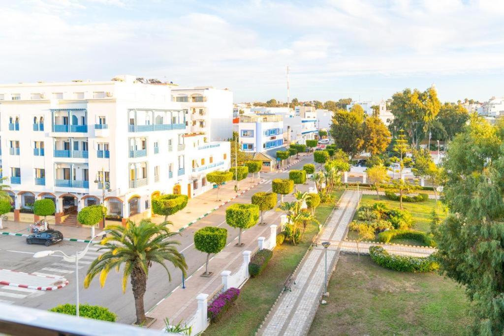 Apartament Bleu Host Asila Zewnętrze zdjęcie